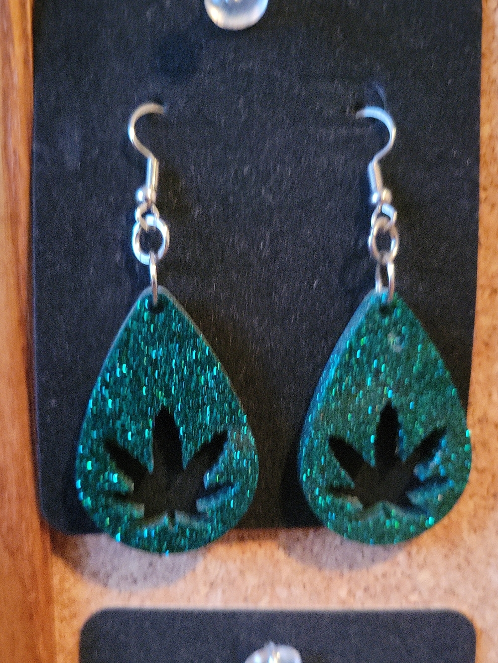 Green Glitter Teardrop Leaf Dangle Earrings - Women Jewelry
